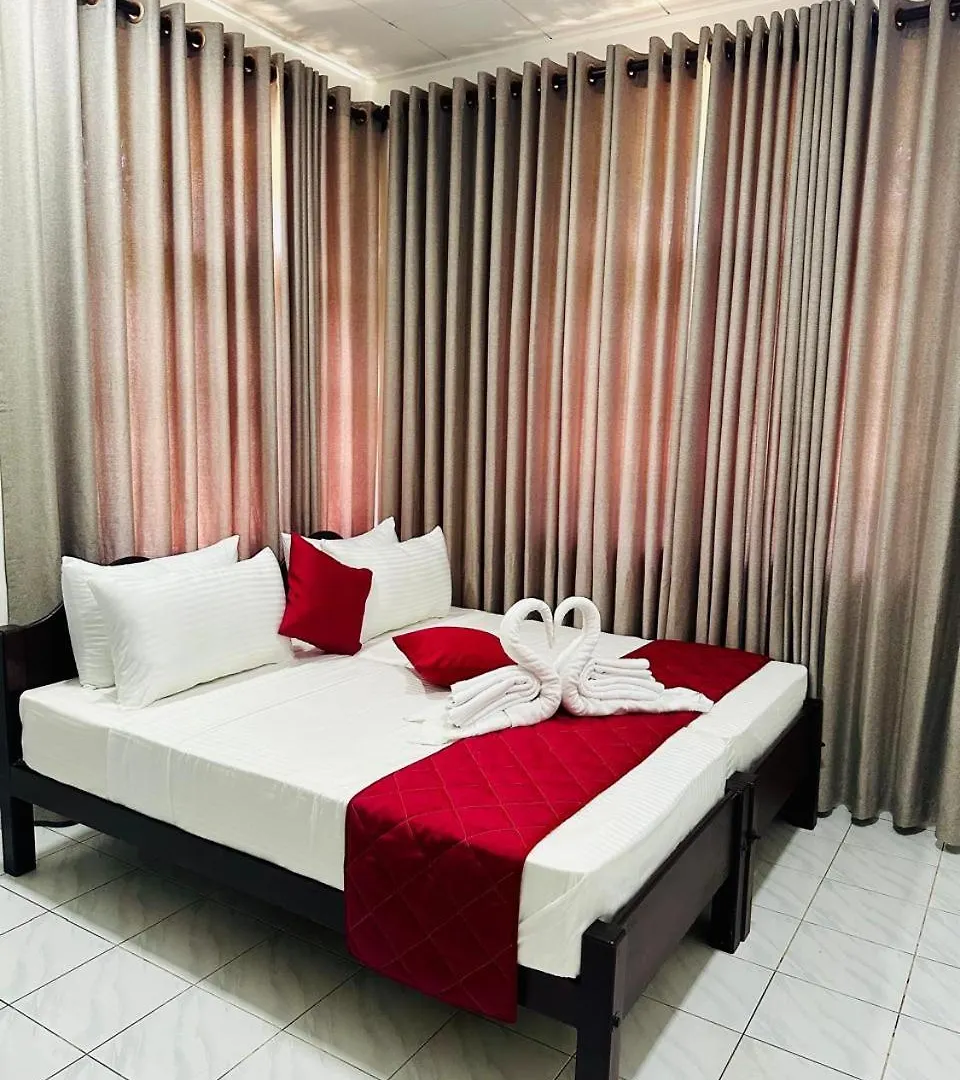 Diamond Dream Residence Negombo 0*,