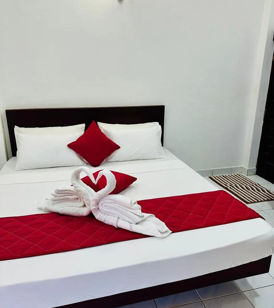 נגומבו Diamond Dream Residence סרי לנקה